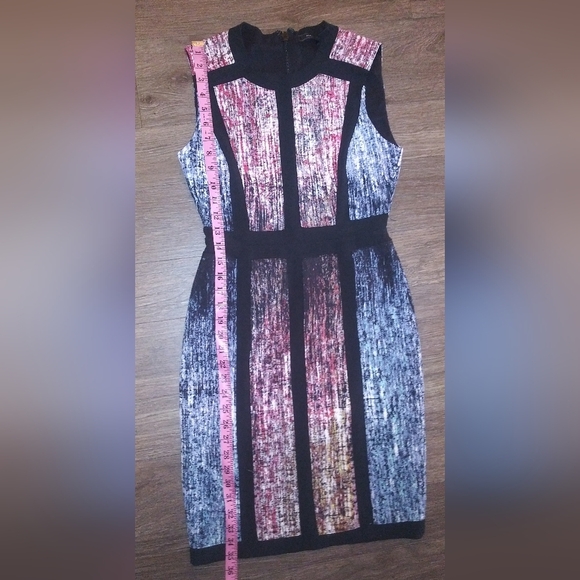 BCBGMaxazria Gwyneth Print Blocked Dress As Seen on TV Zize 0 - Picture 9 of 10
